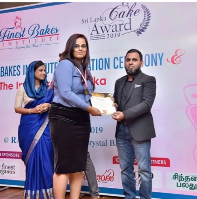 Receiving an award at the Sri Lanka Cake Awards 2019
