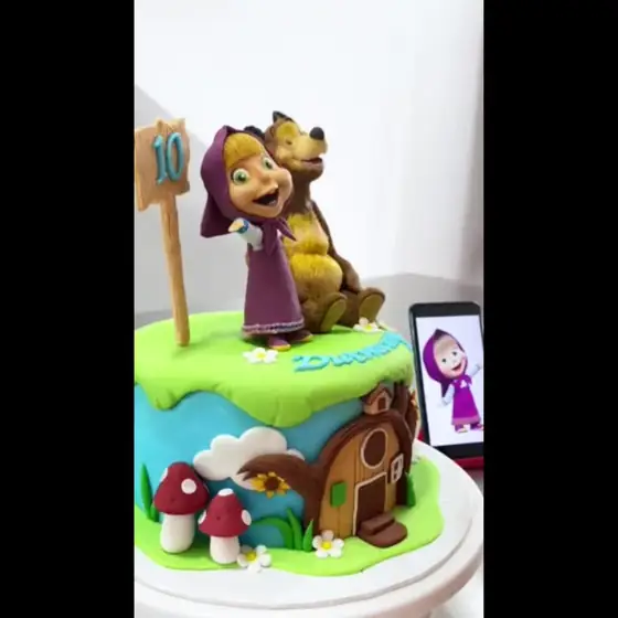Fondant figure cake
