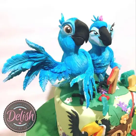 Fondant figure cake